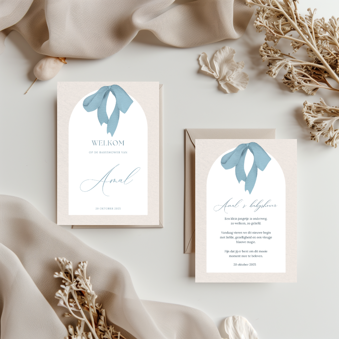 Tafelkaart voor babyshower met blauwe strik ontwerp