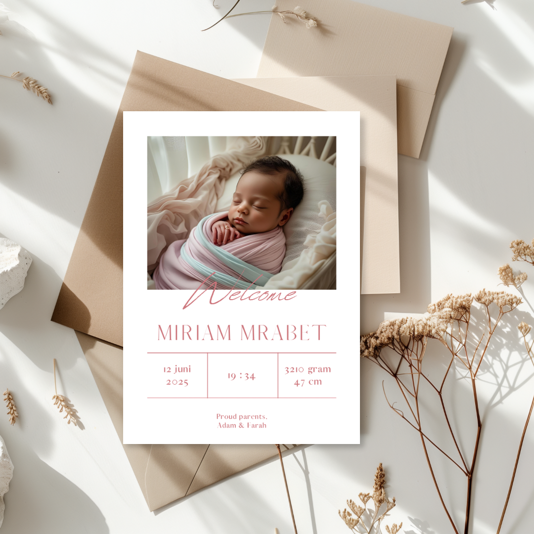 Tafelkaart voor geboorte met geboortekaartje met foto ontwerp