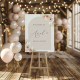 Welkomstbord voor bridal shower met beige boog met bloemen ontwerp