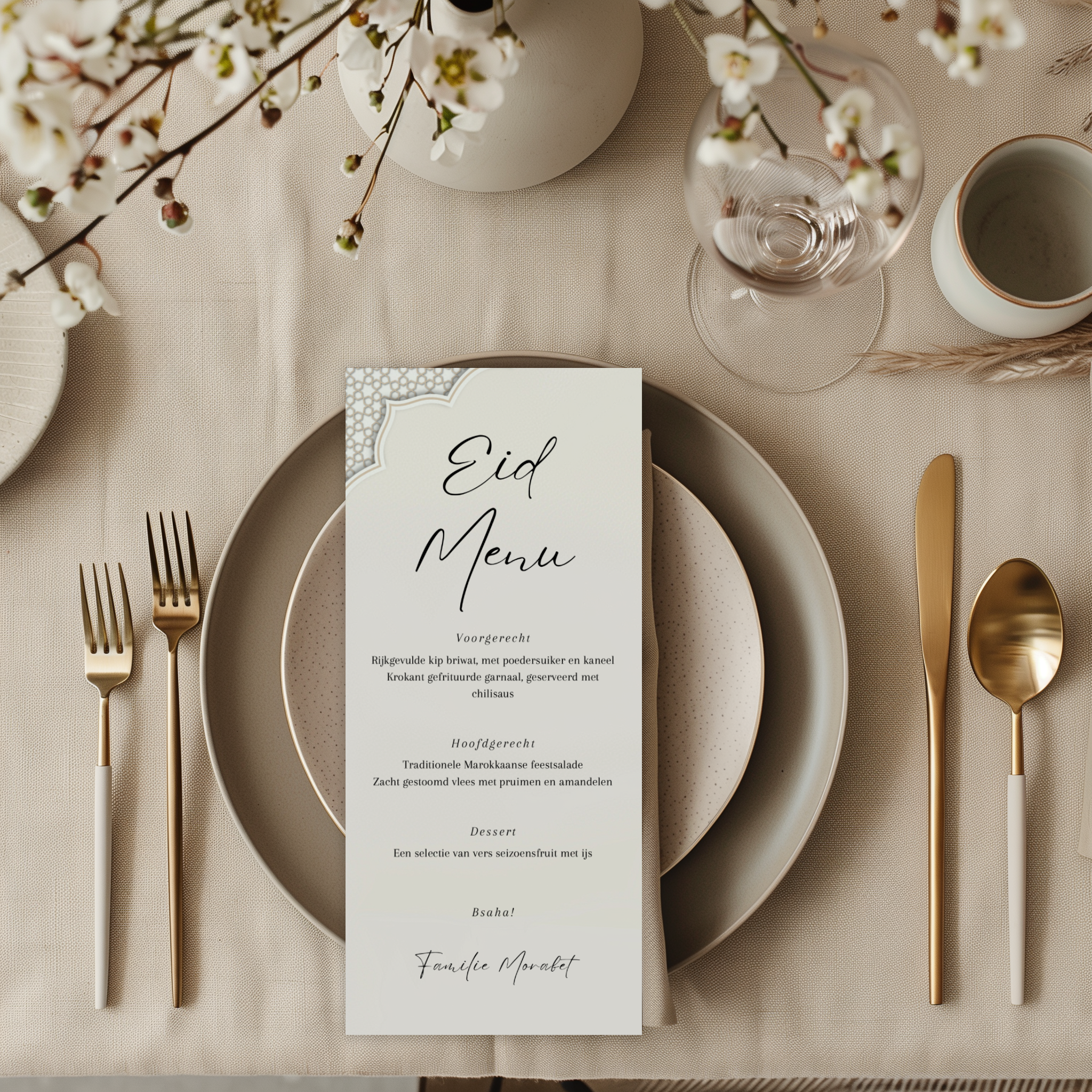Eid menukaart met oosterse stijl voor feestelijke tafelsetting