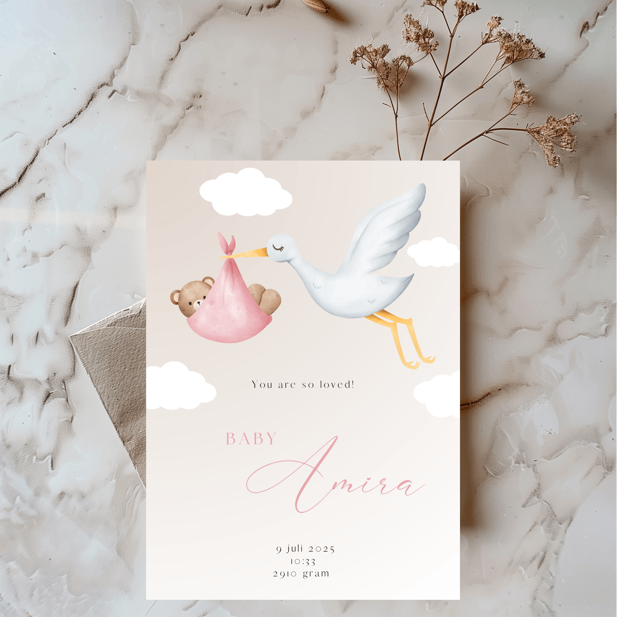 Geboortekaartje met ooievaar en beertje in roze en beige - Creations and More