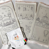 Inkleurbaar gebedskleed voor kinderen met moskee, vliegtuig en luchtballon ontwerp inclusief stiften en tasje