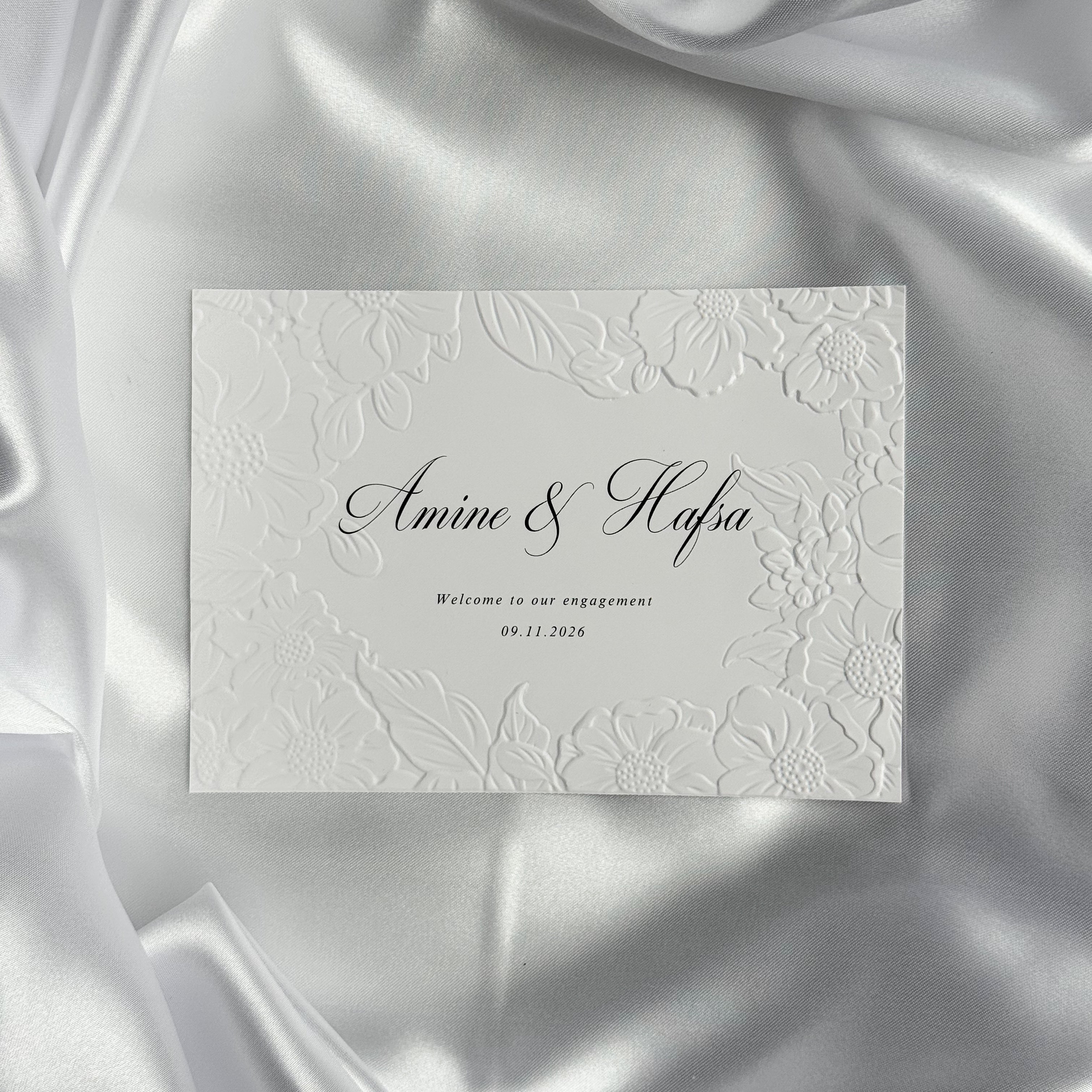 Luxe embossed tafelkaart voor je bruiloft, elegant en chique, productfoto 3 - Creations and More