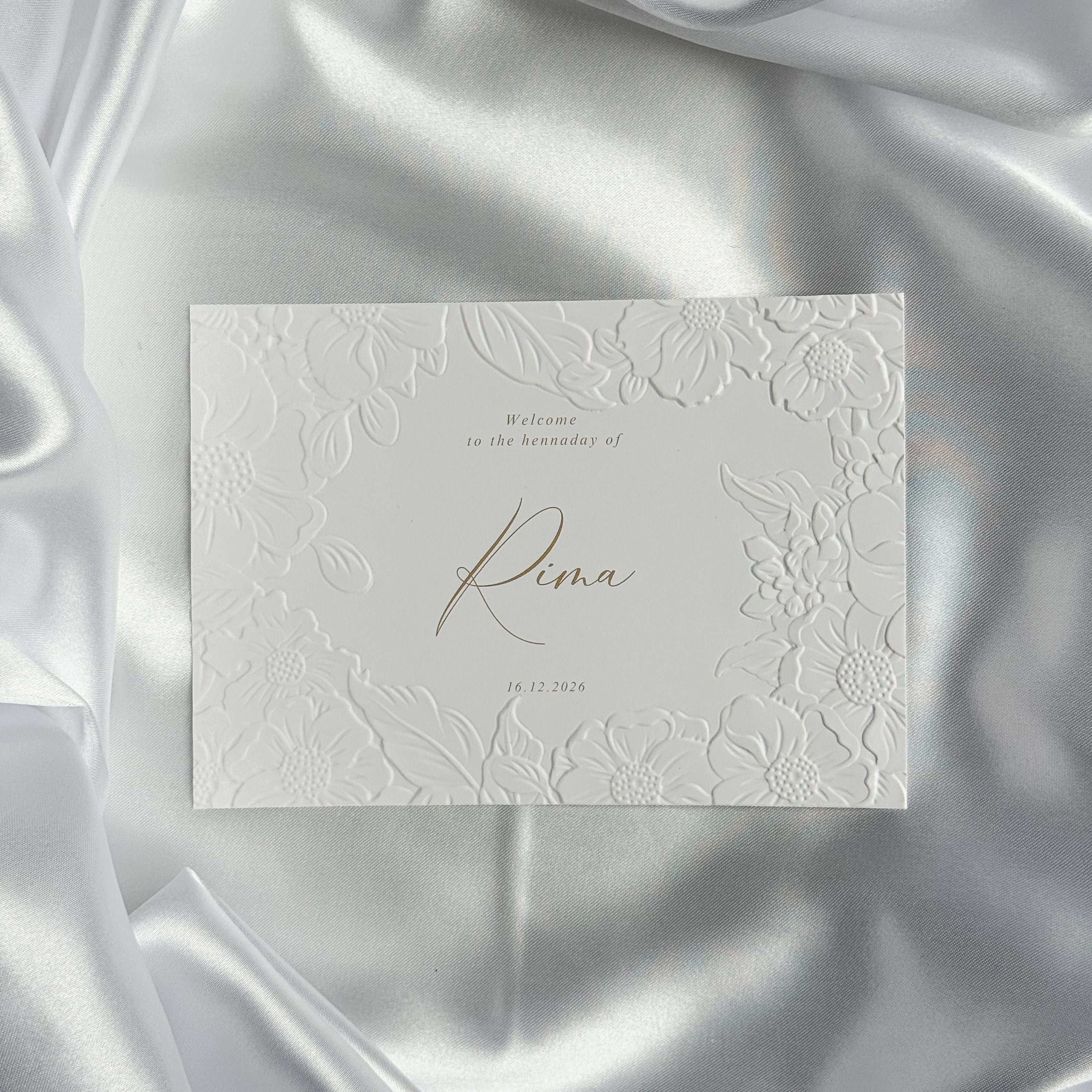 Luxe embossed tafelkaart voor henna / kına, klassiek met gouden sierletters, productfoto 2 - Creations and More