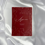 Luxe embossed tafelkaart voor henna / kına, rood met witte sierletters, productfoto 3 - Creations and More