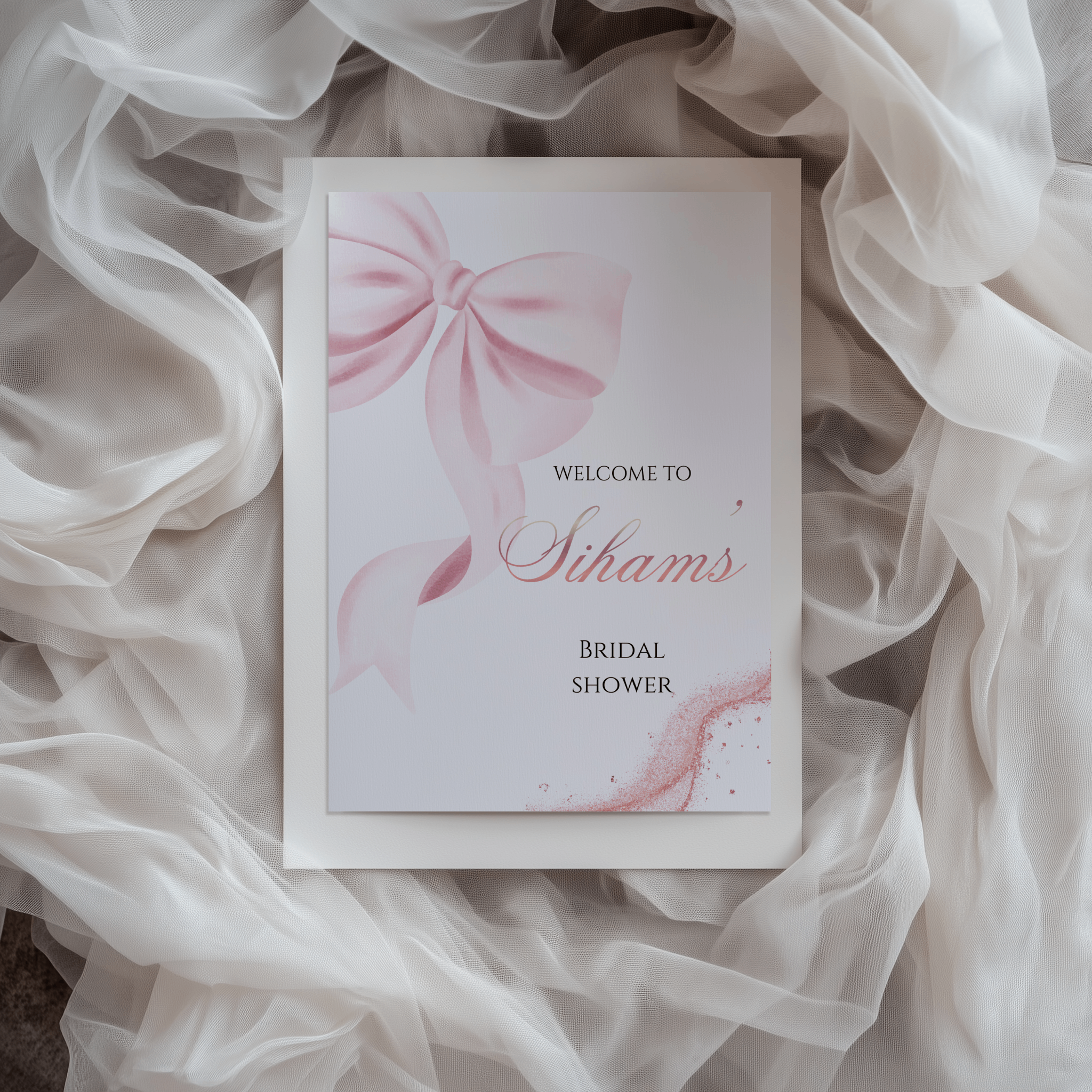 Tafelkaart bridal shower met roze strik en glitters - Creations and More